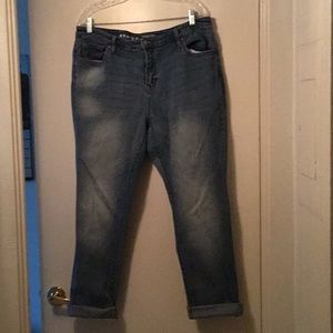 Boyfriend Crop Women’s Jeans